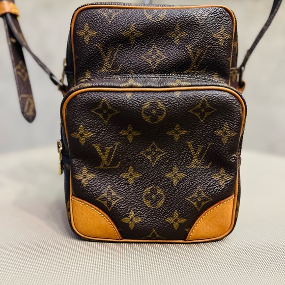 Guaranteed Authentic Amazon - Picture 4 of 16